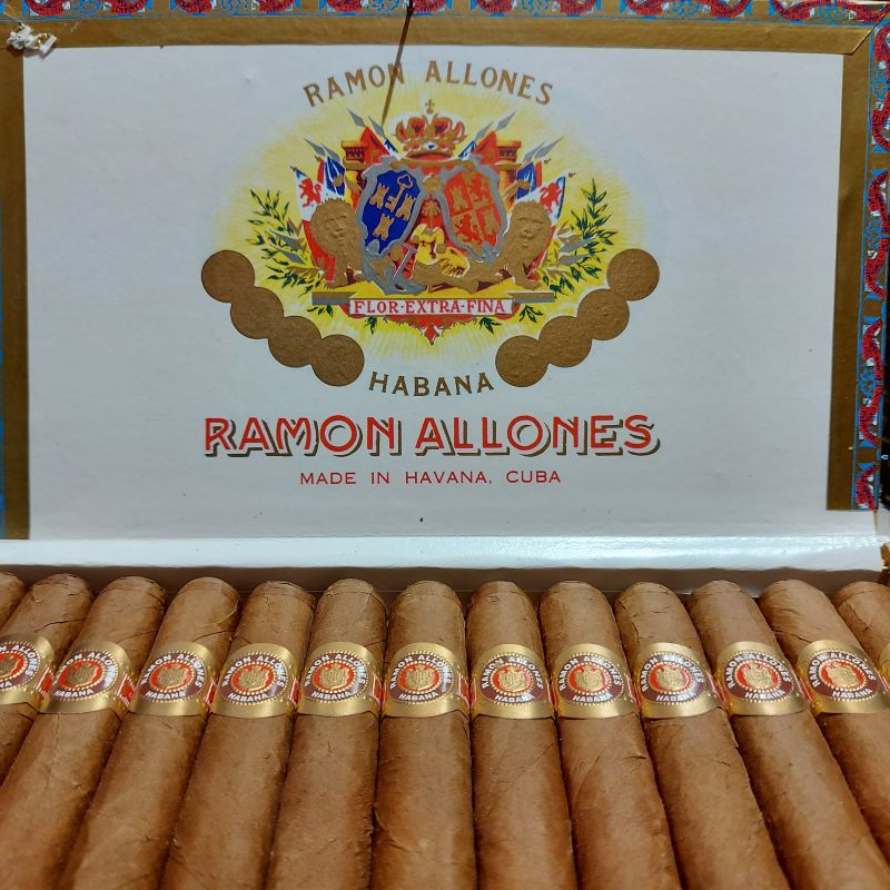 Ramon Allones Small Club Coronas